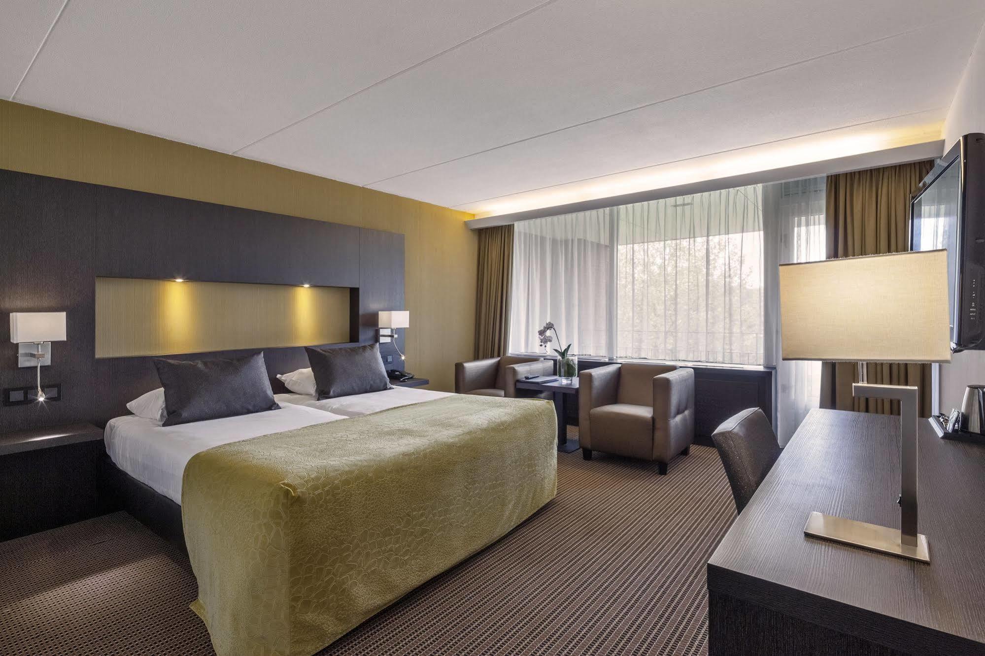 Van Der Valk Hotel Goes Exterior photo