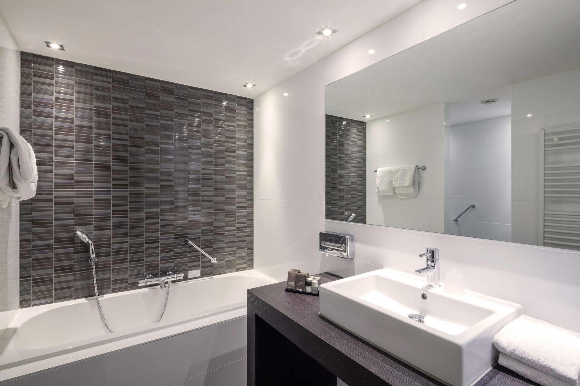 Van Der Valk Hotel Goes Exterior photo